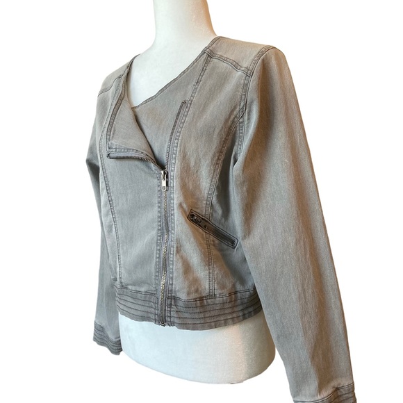 Jessica Simpson Maternity gray moto jacket, Sz L - Picture 3 of 17
